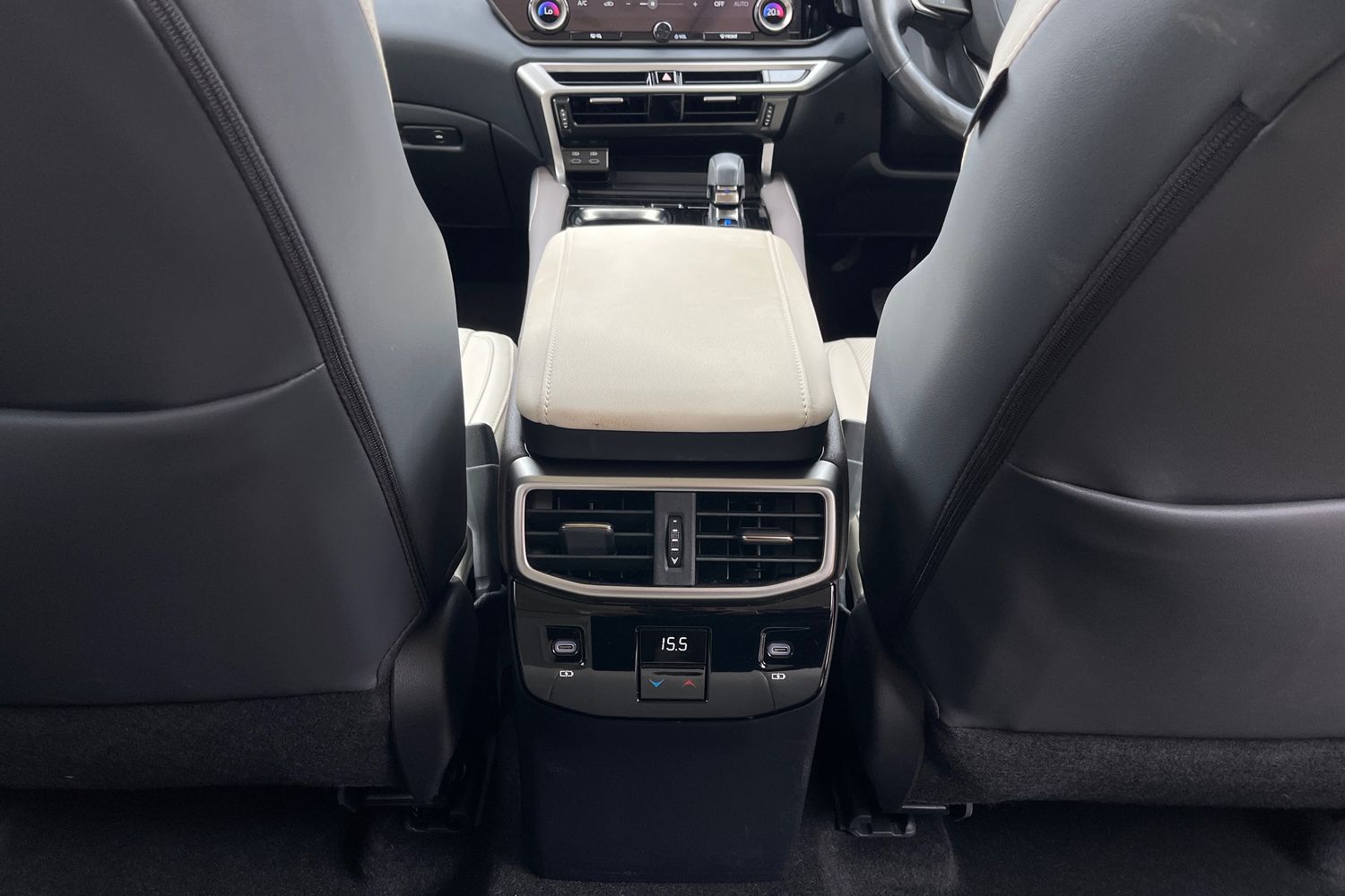 Lexus RX Photo 29