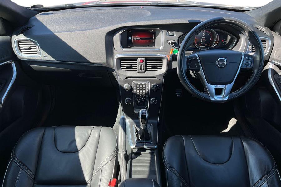 Volvo V40 Photo autoimg-02a8ea9a8802c0d3951f4ba3fc1303cb72b8be79.jpg