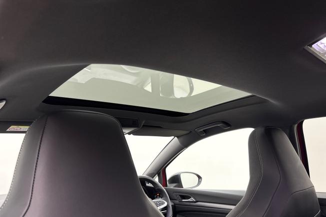 VOLKSWAGEN Golf Photo 30