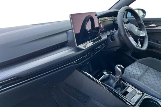 Volkswagen Golf Photo autoimg-02adf6d15468cb6565fe1fcab37a27c599912600.jpg