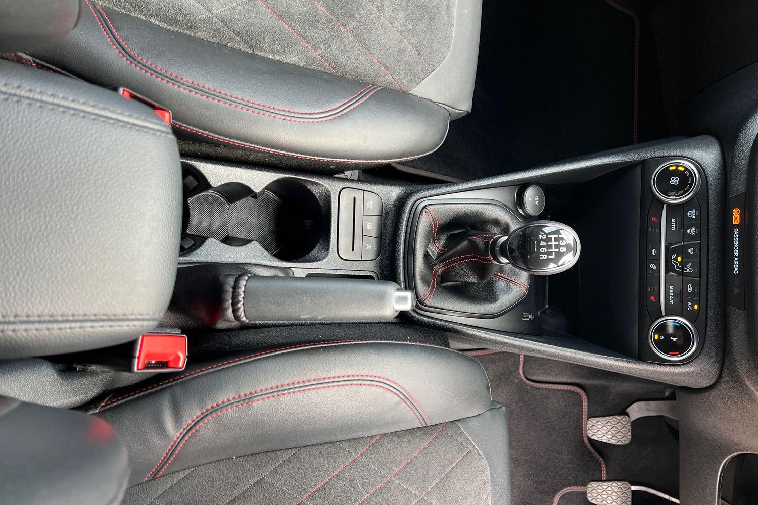 Ford Fiesta Photo 27
