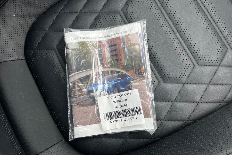 Ford FOCUS Photo autoimg-02b38b75b25199299eaec13190586b386b482469.jpg