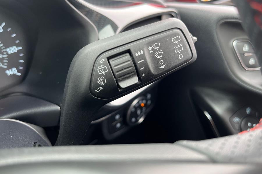 Ford Fiesta Photo autoimg-02b411817ce1297f80a05d35d4909a15d9a196ce.jpg