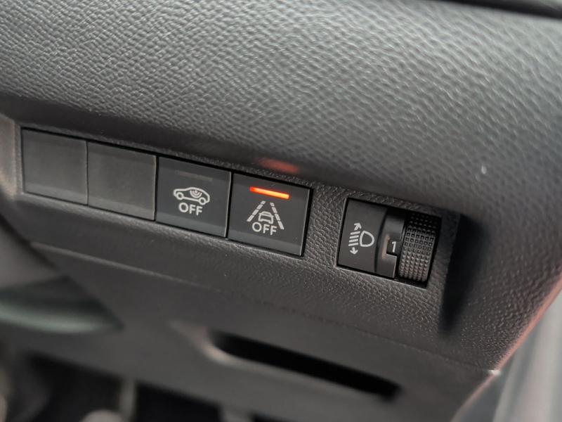 Used Peugeot 208 NV70KYT 40