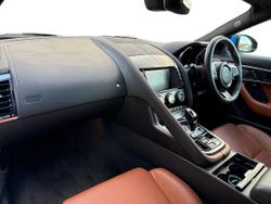 JAGUAR F-Type Photo 2