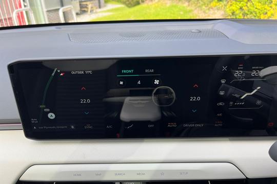 Kia EV4 Photo autoimg-02bbaed4ea708c2f90451365604d1210c9ade4ad.jpg