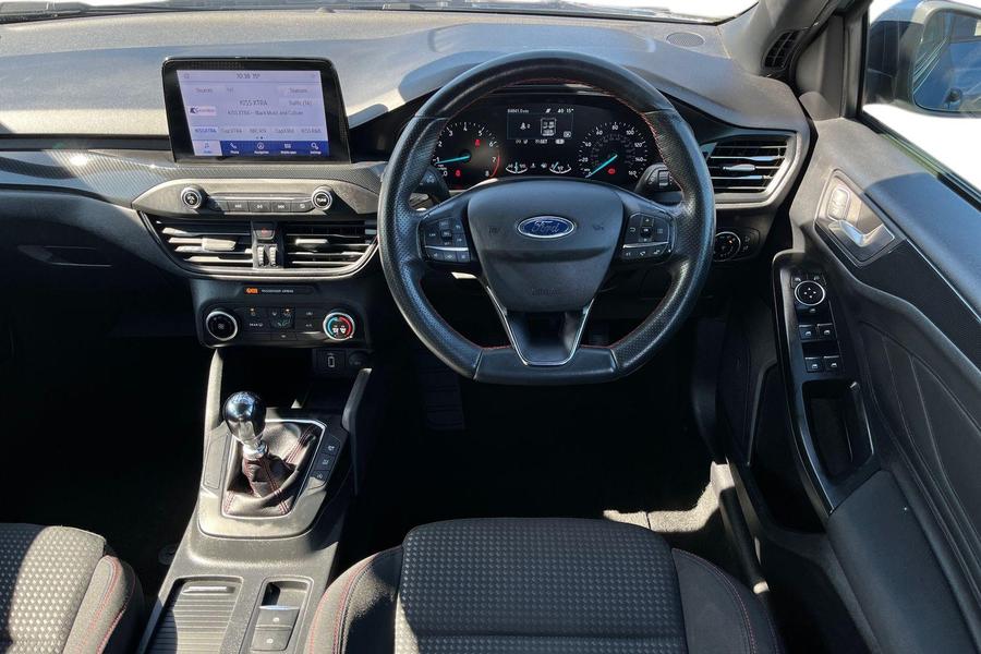 Ford Focus Photo autoimg-02bcaac70ecedc5d3d5883c4979115d929c28e77.jpg