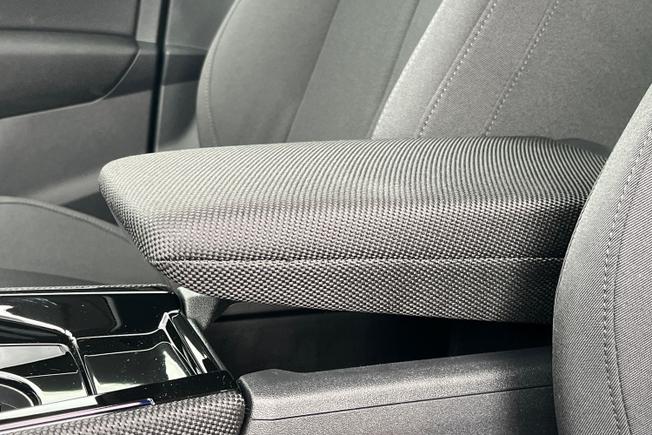 AUDI Q3 Photo 36
