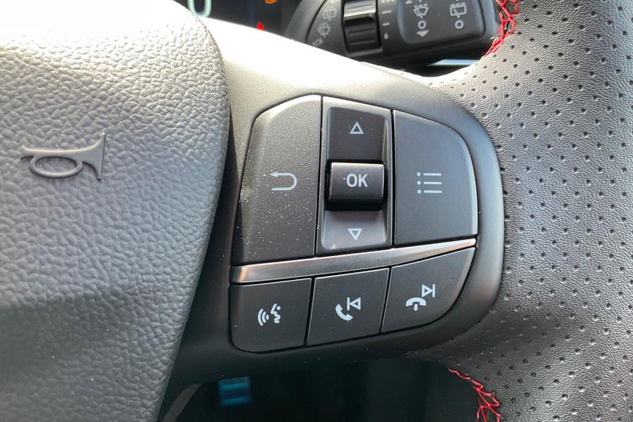 Ford FOCUS Photo autoimg-02be0889a1f2b51afe7b752d7e7477af1e591c5f.jpg