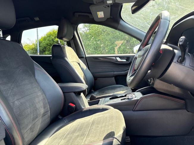FORD Kuga Photo 21