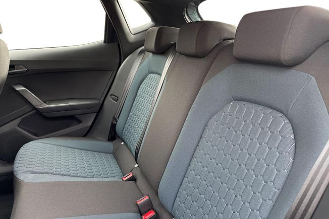 SEAT Ibiza Photo 9