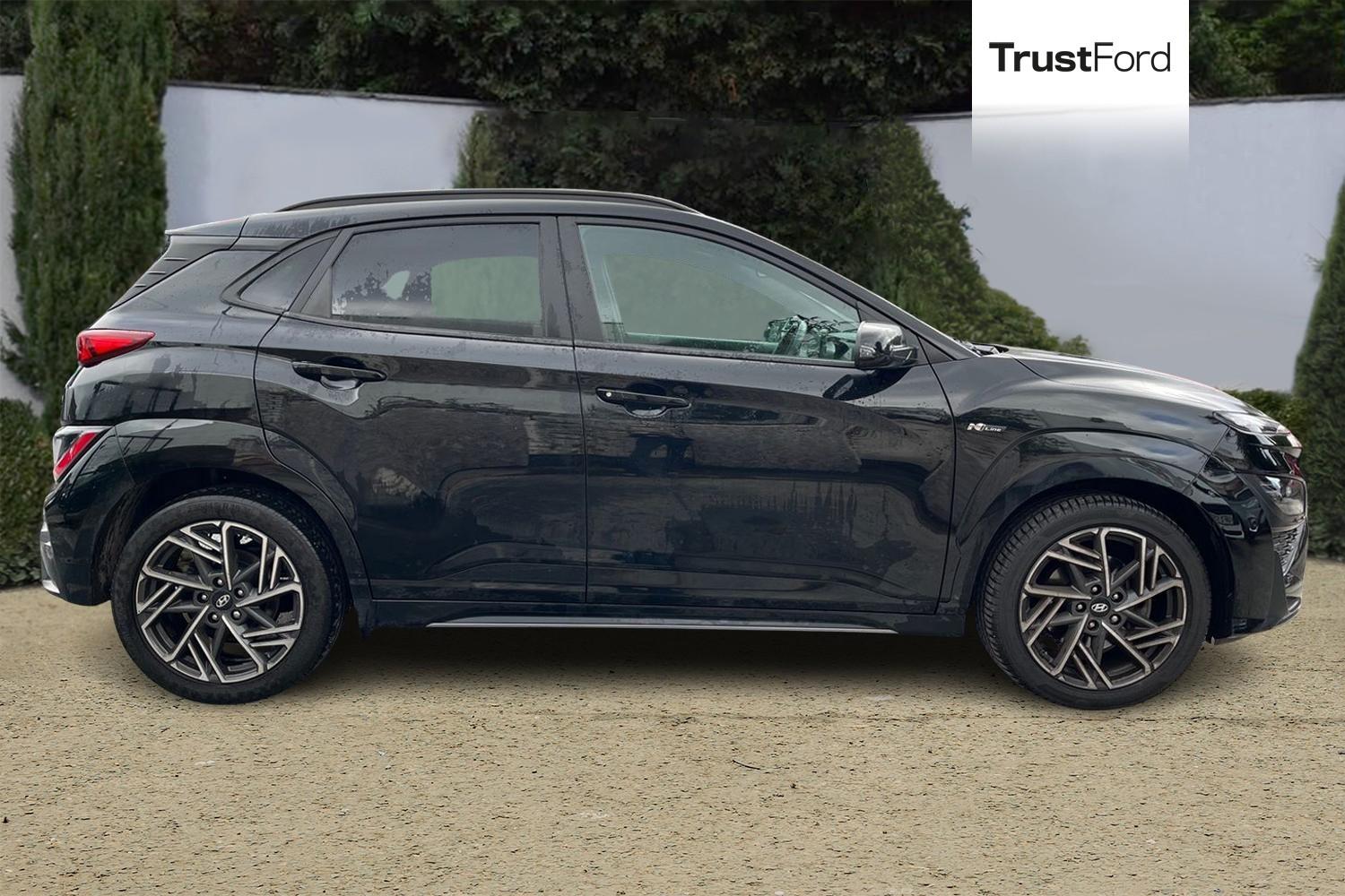 Hyundai KONA Photo 2