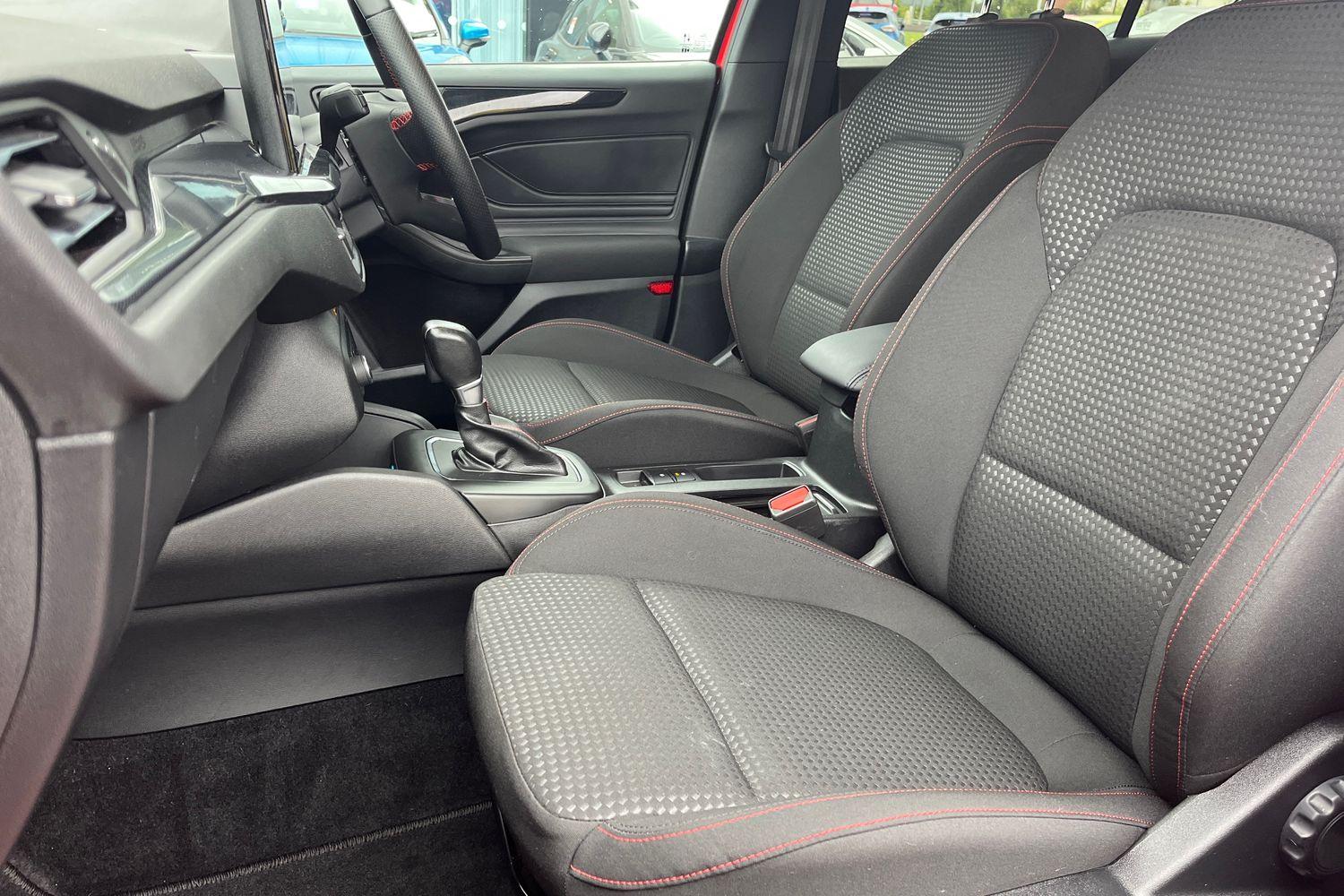 Ford Focus Photo 18