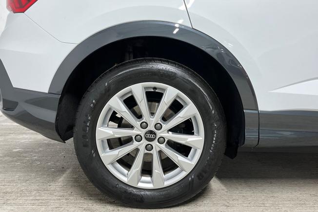 AUDI Q3 Photo 5