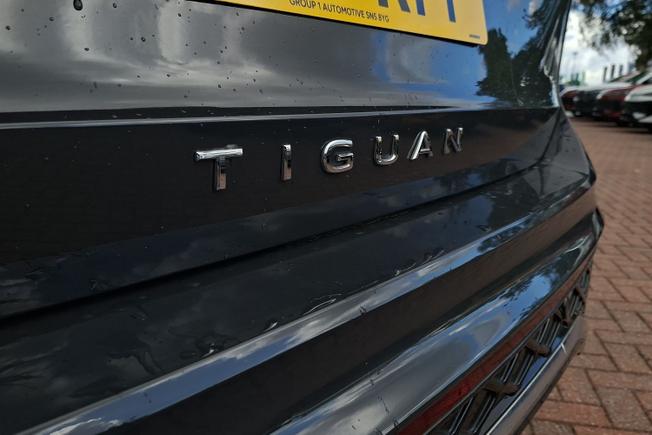 VOLKSWAGEN Tiguan Photo 23