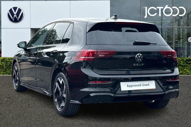 VOLKSWAGEN Golf Photo 3