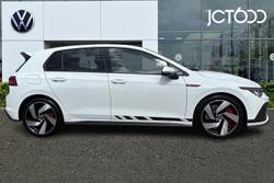 Volkswagen Golf Photo 4