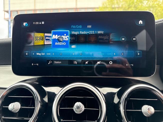 MERCEDES-BENZ Glc Photo 35