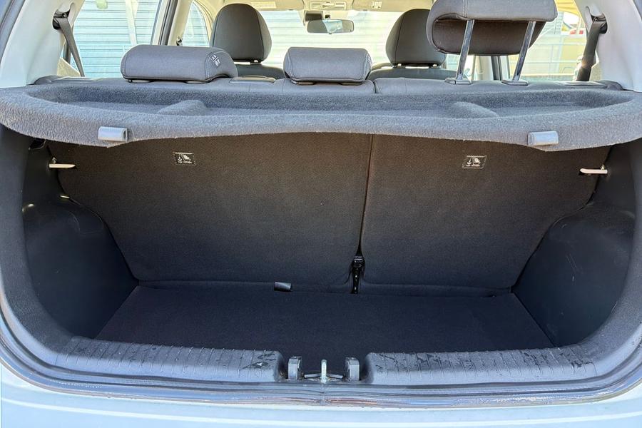 Hyundai I10 Photo autoimg-02ddea6d48fbe80f601c28d360d8e5ebf200e081.jpg