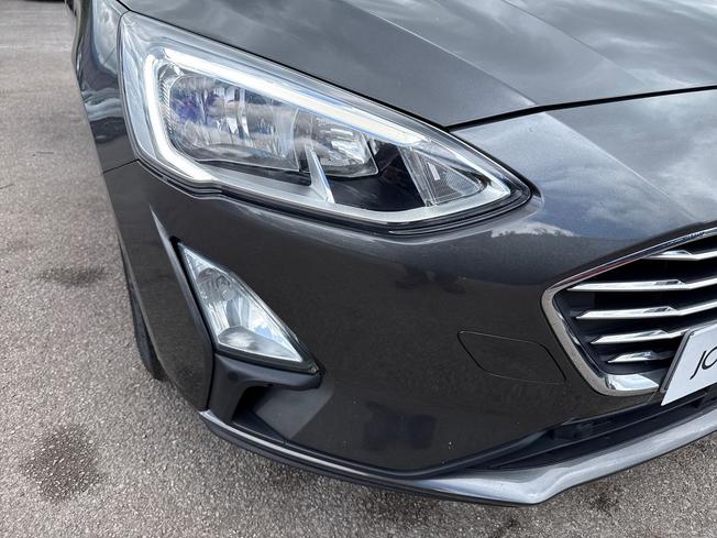 FORD Focus Photo 30