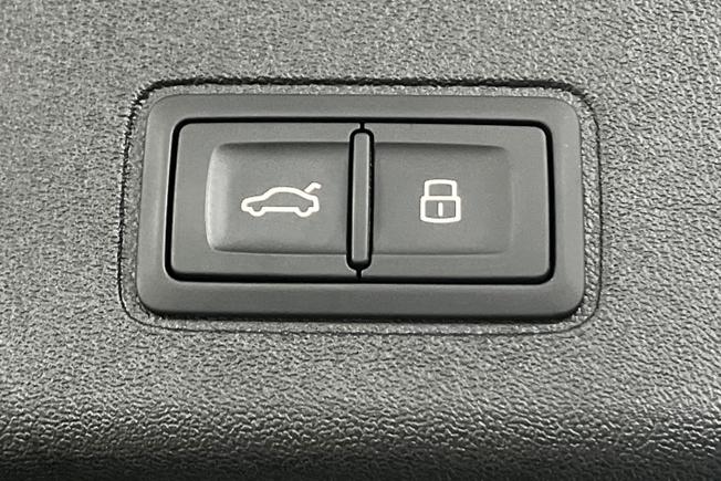 Audi Q3 Photo 32