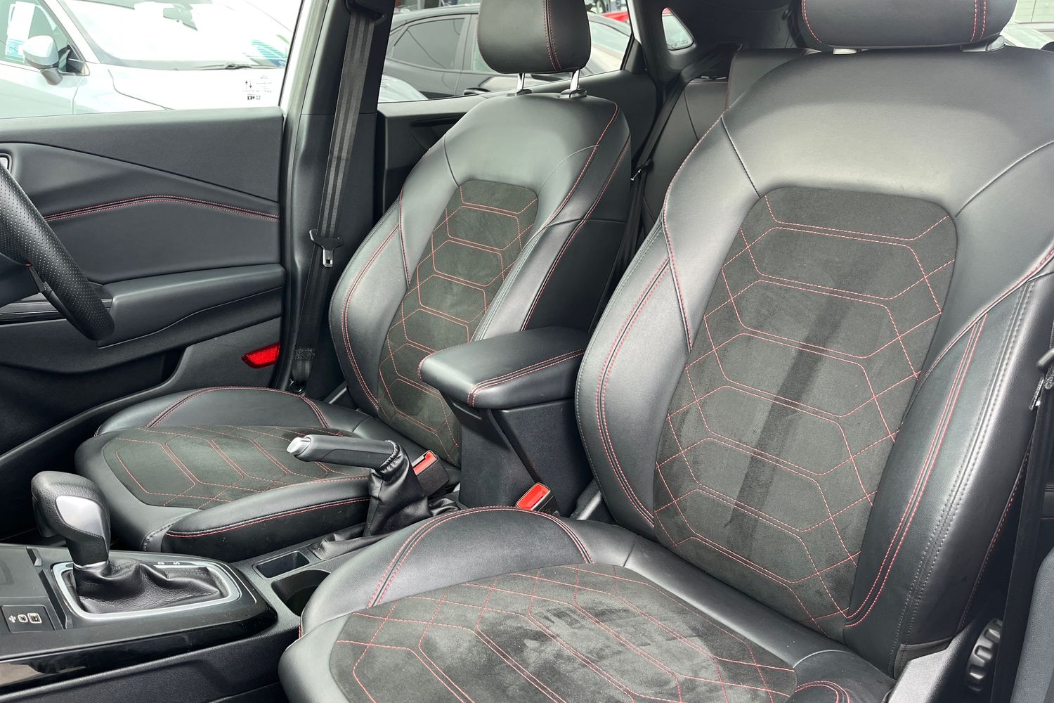 Ford PUMA Photo 18