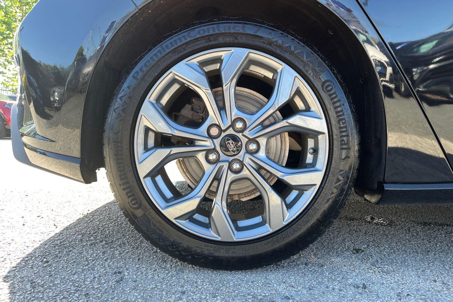Ford FOCUS Photo 7
