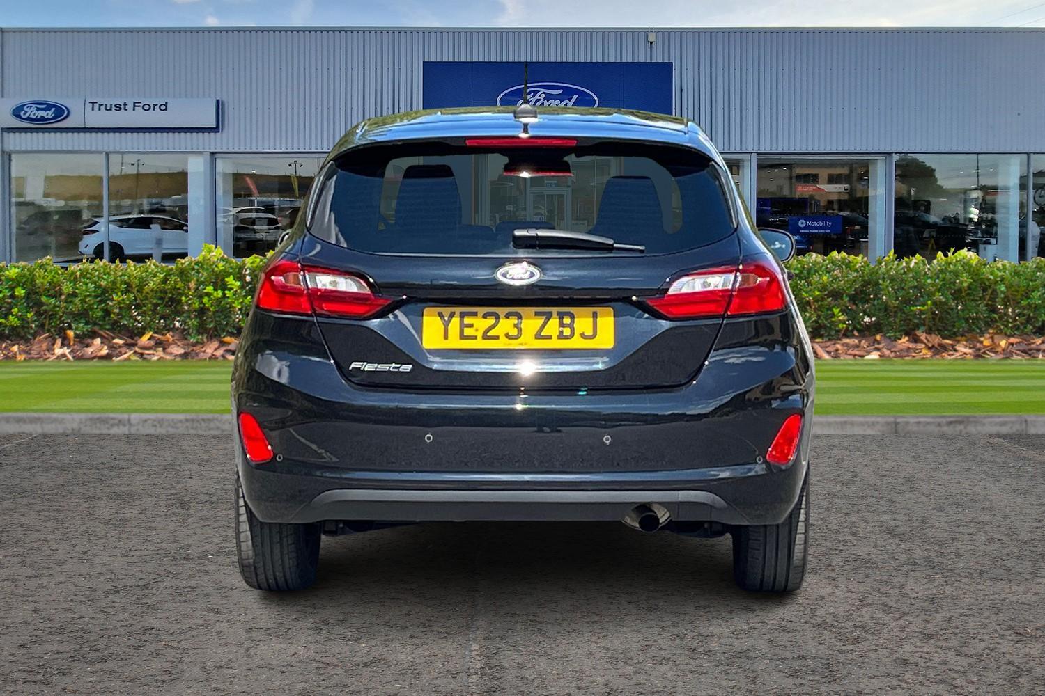 Ford FIESTA Photo 6