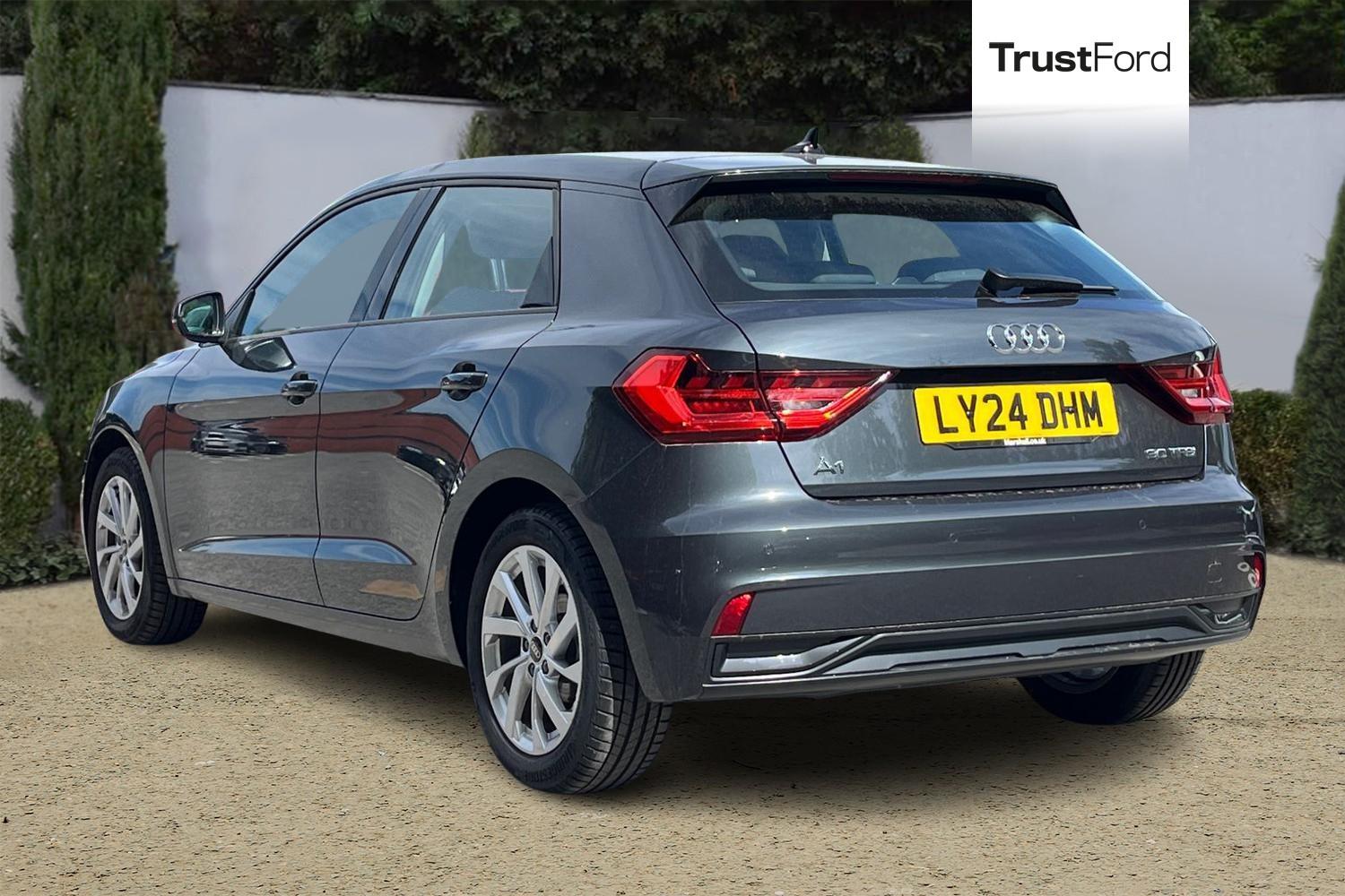 Audi A1 Photo 1