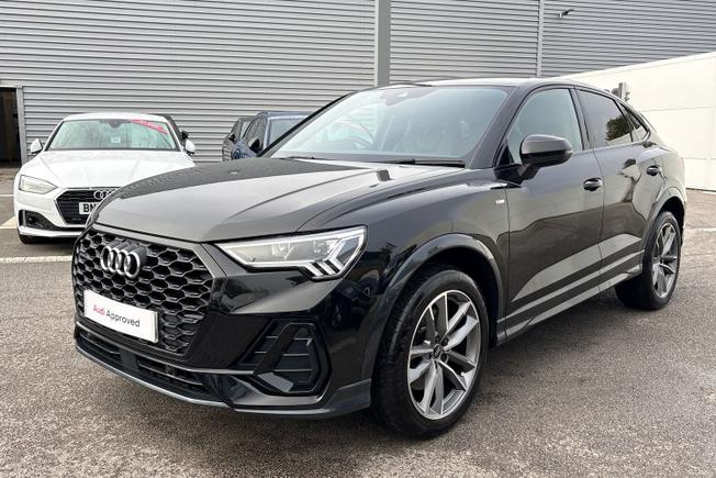 Audi Q3 Photo 32