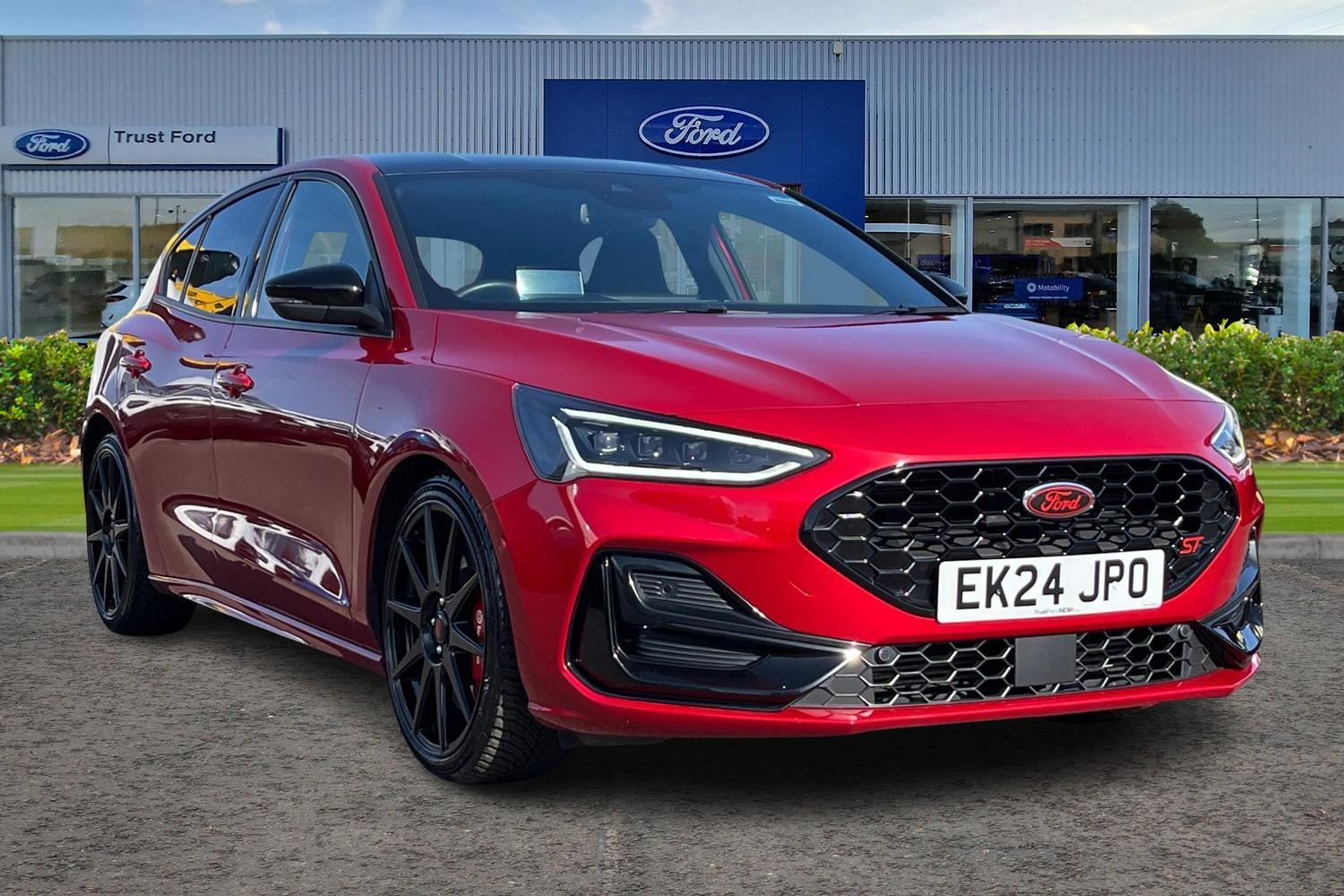 Ford Focus Photo 0