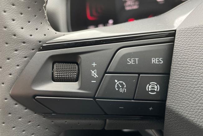 SEAT Ibiza Photo 16