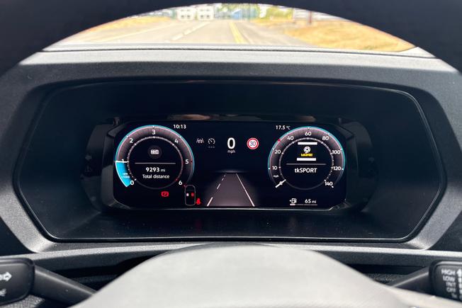 VOLKSWAGEN Caddy Photo 15