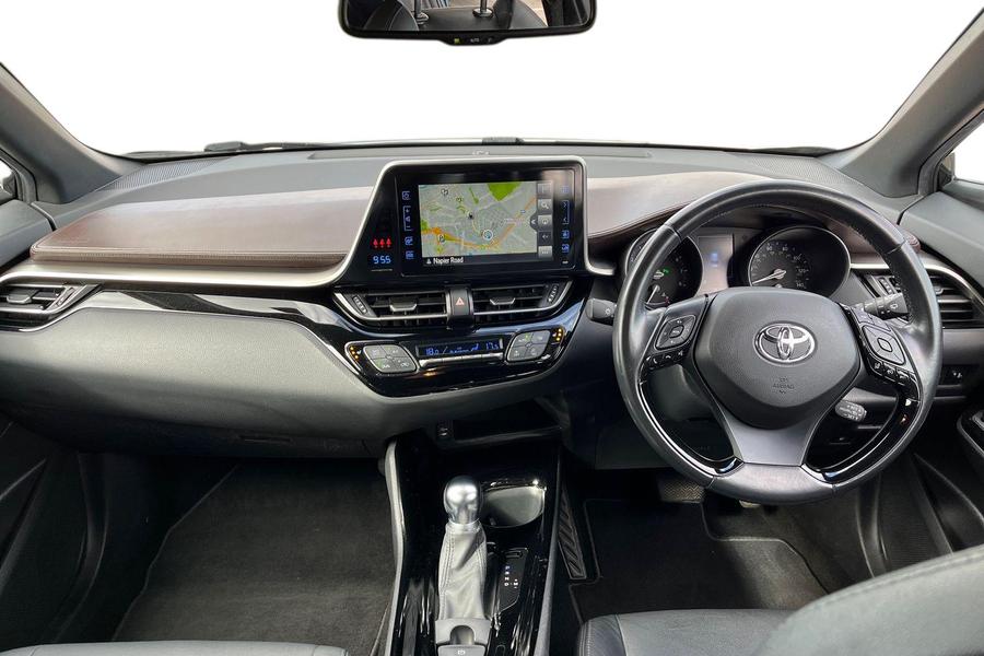 Toyota C-HR Photo autoimg-02effb6b7f84093f9469a8b4a622d90524fc1707.jpg