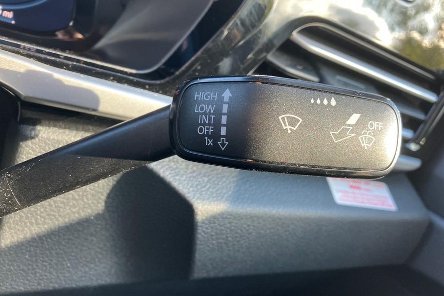 Used Ford TRANSIT CONNECT 18