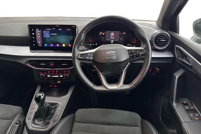 SEAT Ibiza Photo 11