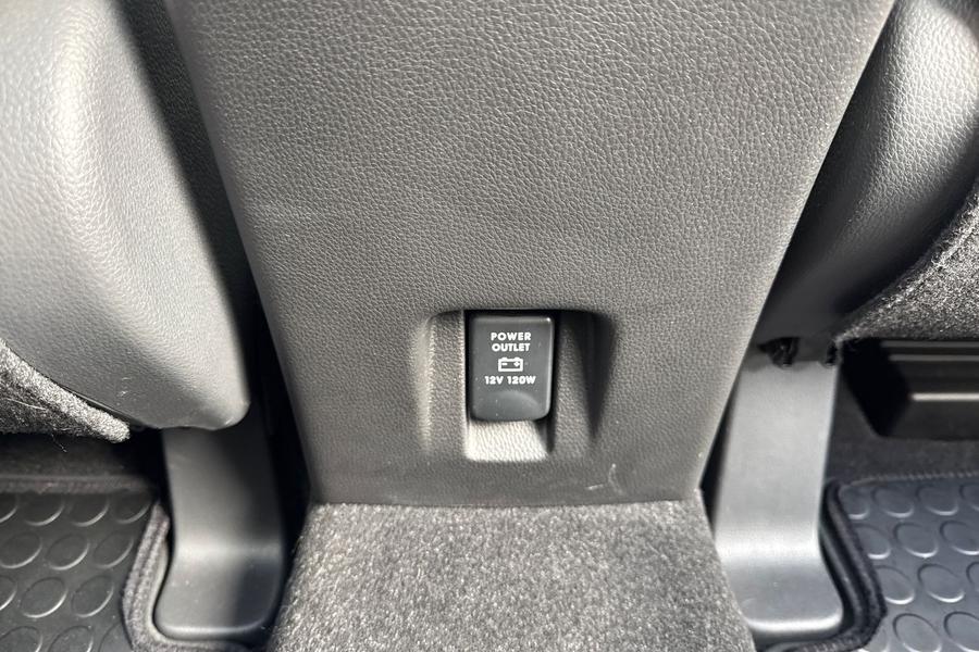 Mitsubishi ECLIPSE CROSS Photo autoimg-02fab3af7e87658c42153adb54b0c58afda926c8.jpg