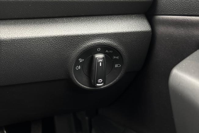VOLKSWAGEN T-Roc Photo 33