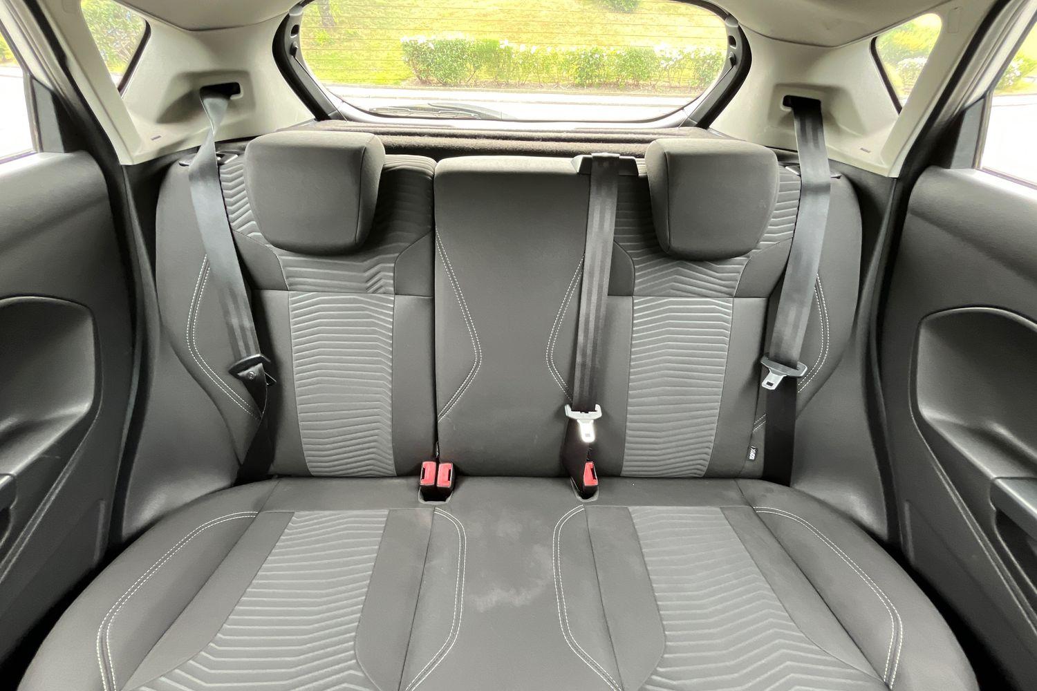 Ford FIESTA Photo 19