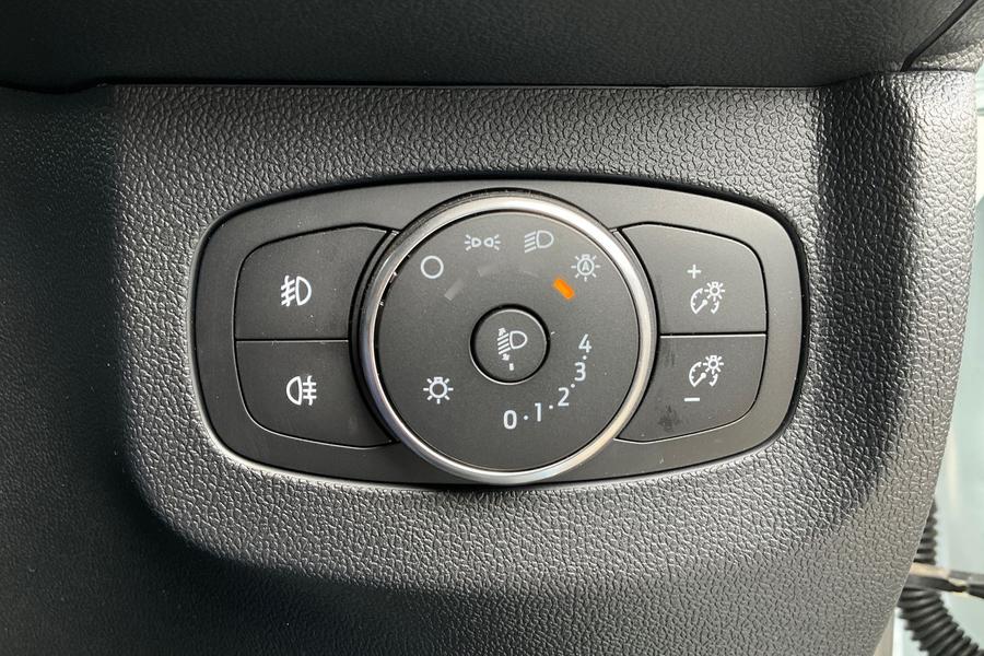 Ford E-Tourneo Courier Photo autoimg-0309684aee053f9383af9a14c8f53fe6f35f4534.jpg