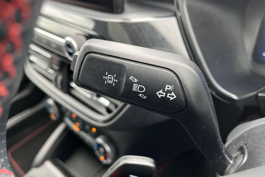 Ford Kuga Photo autoimg-030aec4f7c719da8668fa6c3dd9db53d23bd6beb.jpg