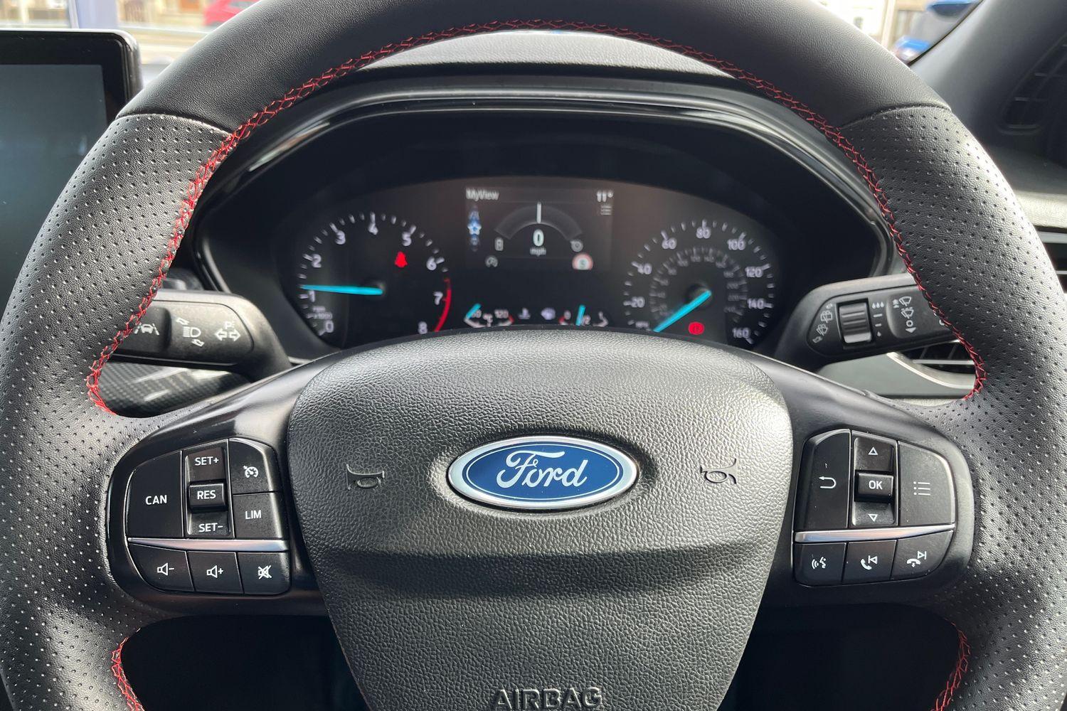 Ford FOCUS Photo 11