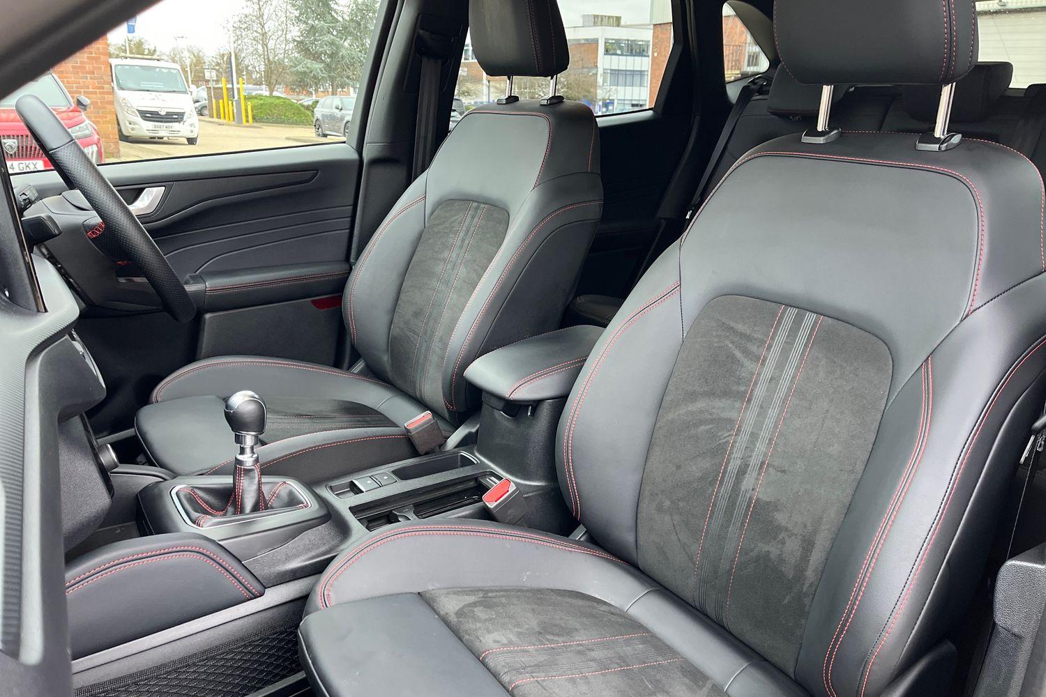 Ford Kuga Photo 18