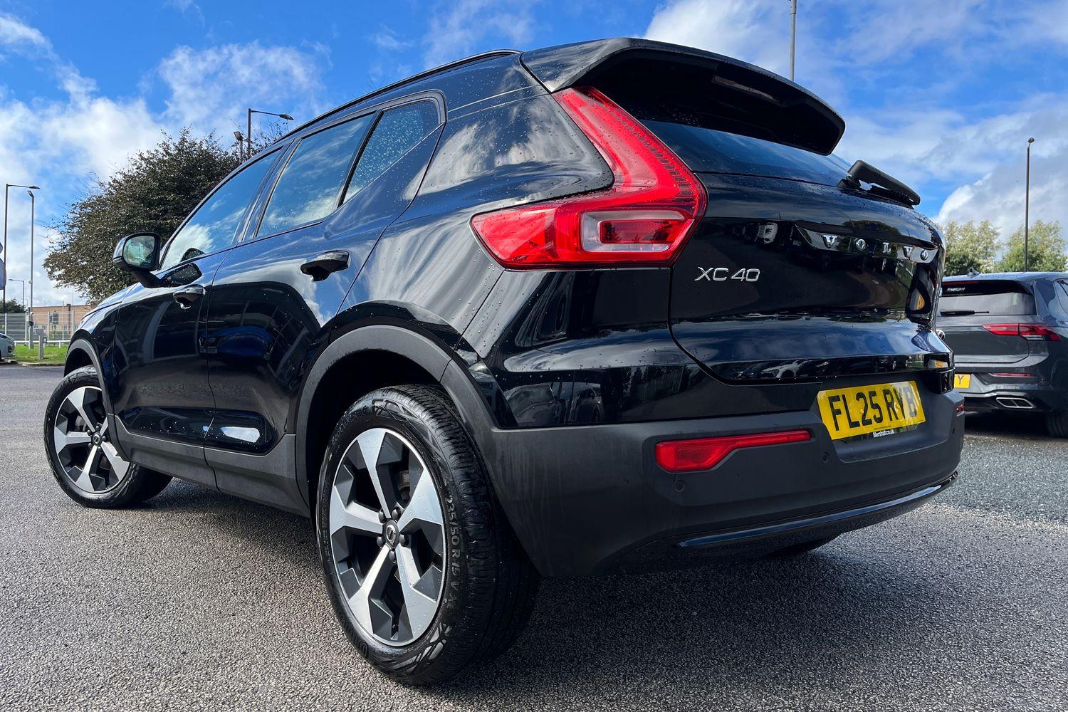 Volvo XC40 Photo 37