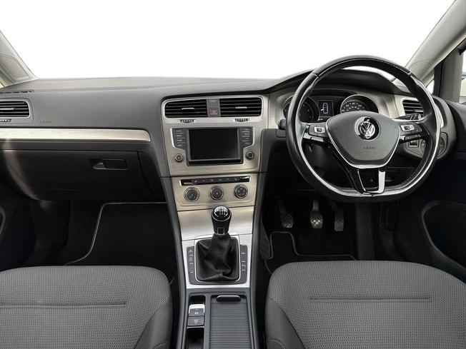 VOLKSWAGEN Golf Photo 10