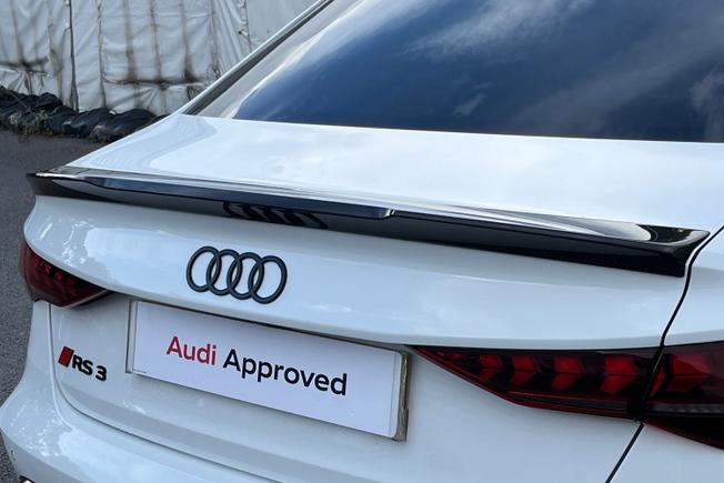 AUDI RS3 Photo 36