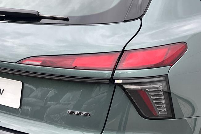 AUDI Q3 Photo 18
