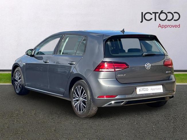 Volkswagen Golf Photo 3