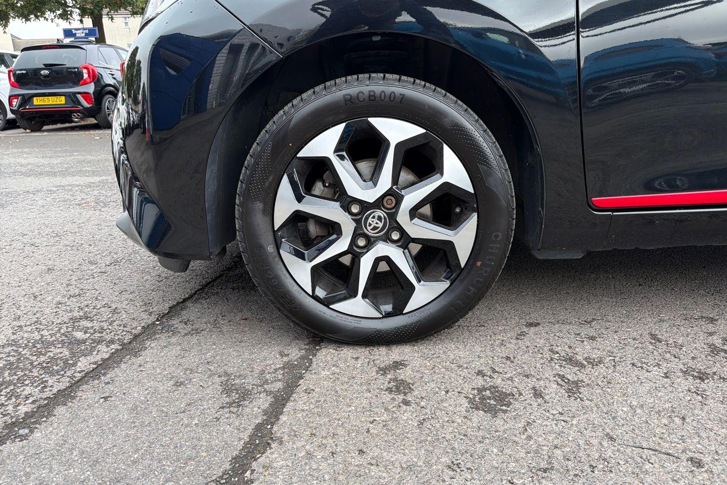 Toyota AYGO Photo 7