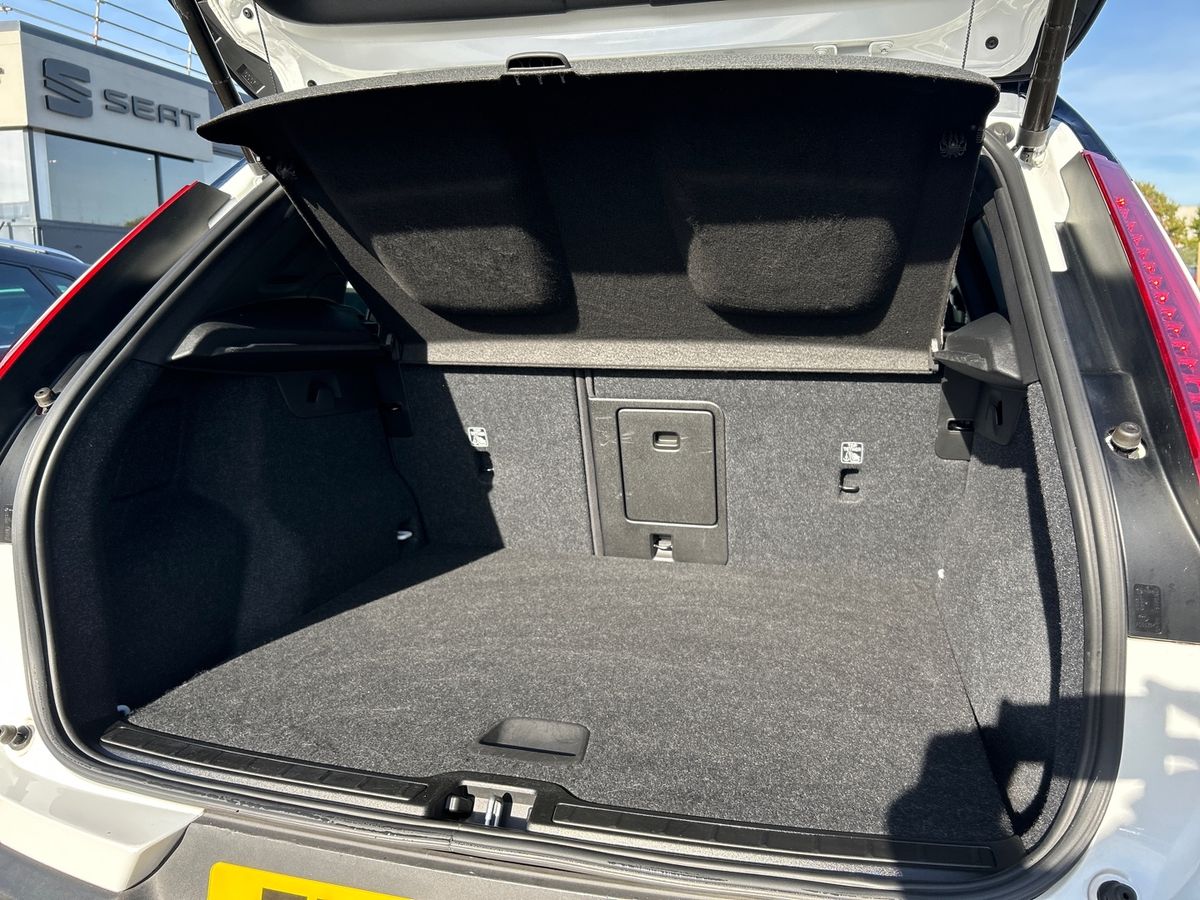 Volvo XC40 Photo 30